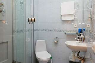 Гостиница Централ ИНН Санкт-Петербург Номер Комфорт  с двумя односпальными кроватями-5